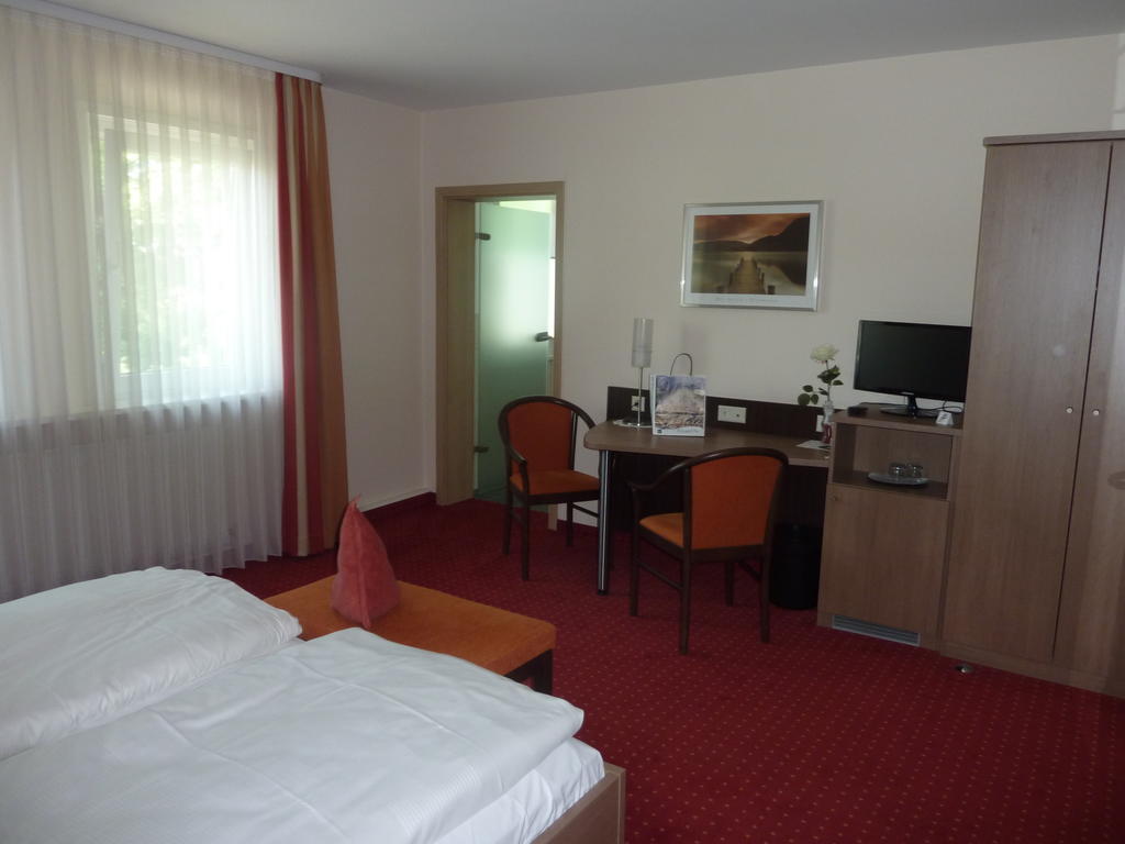 Hotel Gasthof König Karl Freudenstadt Zimmer foto
